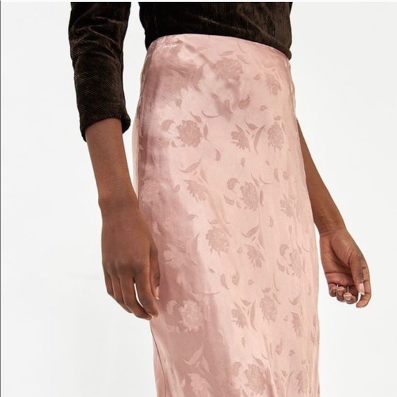 Farrow Margot Jacquard Bias Cut Slip Skirt Midi - Picture 2 of 6